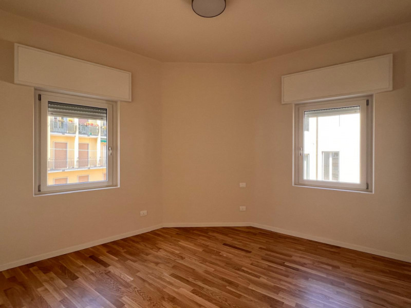 UBICAZIONE E CONTESTO

Nel centro di Vicenza, in posizione strategica comoda a tutti i principali...