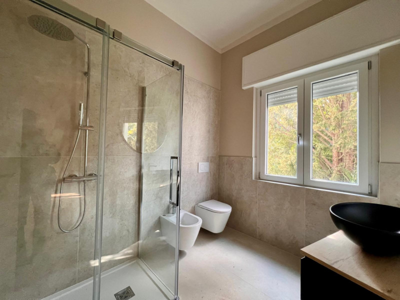 UBICAZIONE E CONTESTO

Nel centro di Vicenza, in posizione strategica comoda a tutti i principali...