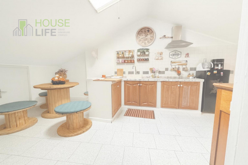 TORREBELVICINO: APPARTAMENTO TRILOCALE MANSARDATO posto al secondo piano composto da zona giorno ...