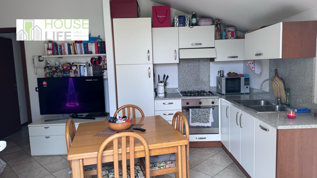 SANTORSO: Per uso investimento, recente MIDI APPARTAMENTO "LOCATO" posto al piano primo con ingre...