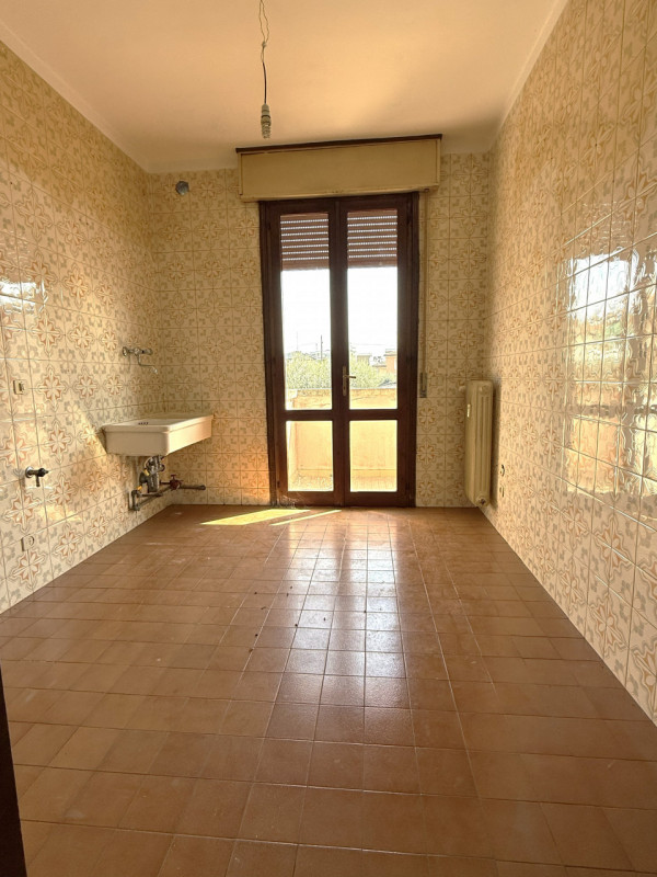 Nel cuore del quartiere residenziale di Ferri, ad Albignasego, proponiamo in vendita un ampio app...