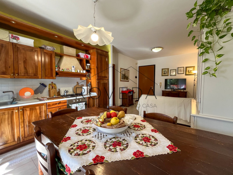 LE GRAZIE - CASIER

RIFERIMENTO: CR21

L'agenzia Roveda Immobiliare ha il piacere di proporre in ...