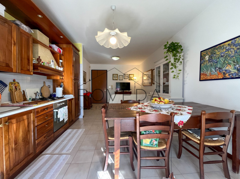 LE GRAZIE - CASIER

RIFERIMENTO: CR21

L'agenzia Roveda Immobiliare ha il piacere di proporre in ...