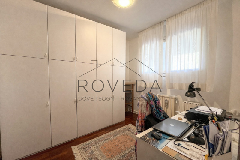 LE GRAZIE - CASIER

RIFERIMENTO: CR21

L'agenzia Roveda Immobiliare ha il piacere di proporre in ...