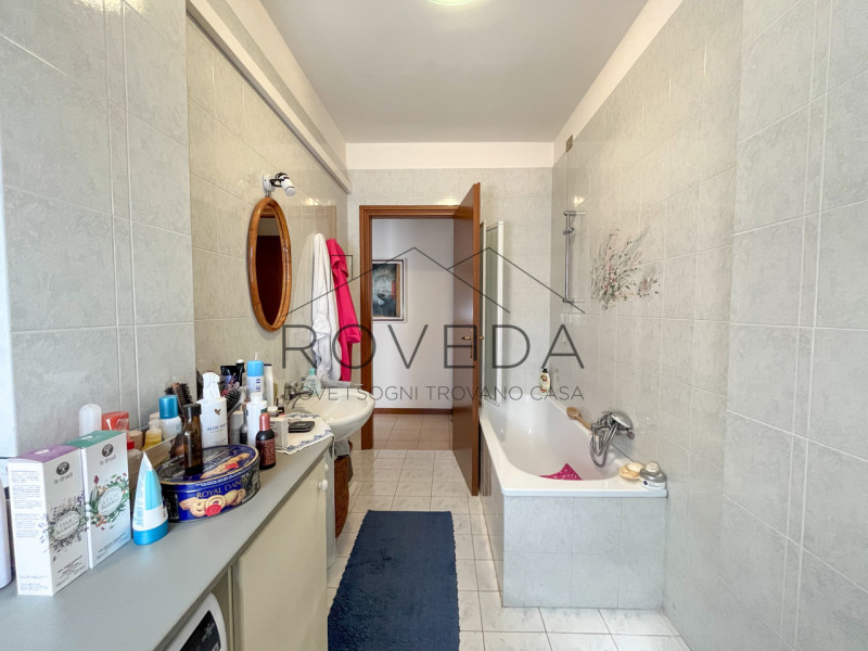 LE GRAZIE - CASIER

RIFERIMENTO: CR21

L'agenzia Roveda Immobiliare ha il piacere di proporre in ...