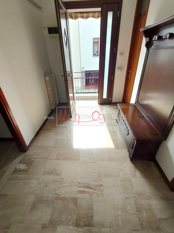 BRUSEGANA - (V172-s) - Appartamento in bifamiliare orizzontale situata nel servito quartiere di B...