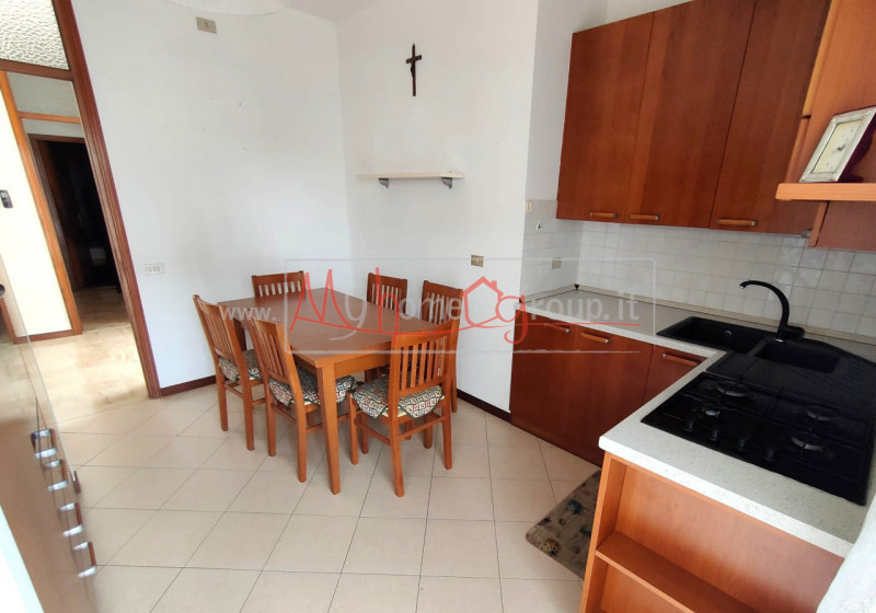 BRUSEGANA - (V172-s) - Appartamento in bifamiliare orizzontale situata nel servito quartiere di B...