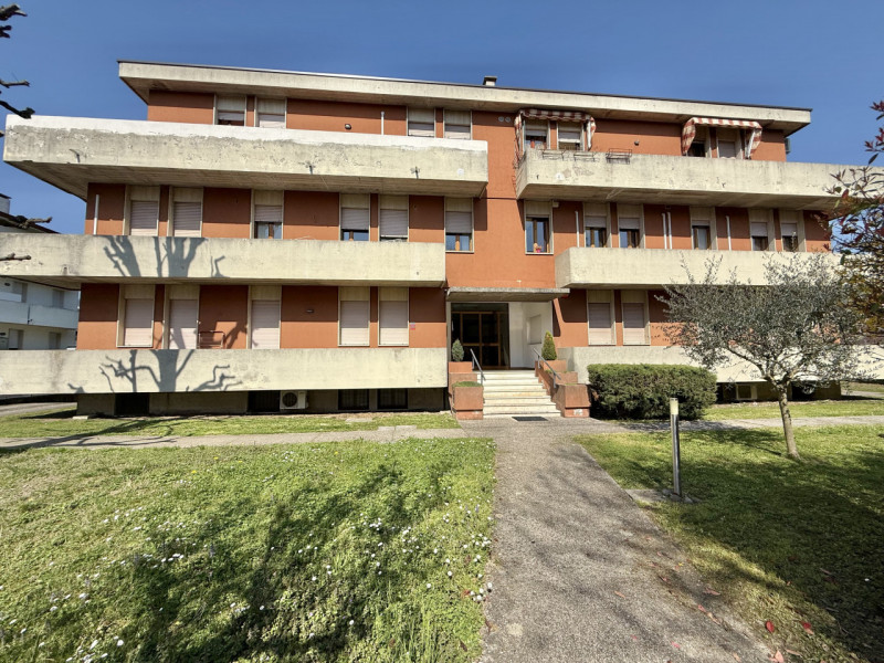 Ciao da Arcobaleno Immobiliare, se stai cercando uno spazioso appartamento, allora non farti scap...