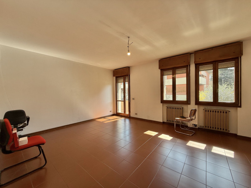 Ciao da Arcobaleno Immobiliare, se stai cercando uno spazioso appartamento, allora non farti scap...