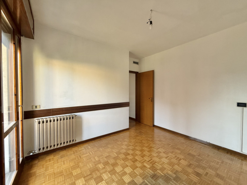 Ciao da Arcobaleno Immobiliare, se stai cercando uno spazioso appartamento, allora non farti scap...