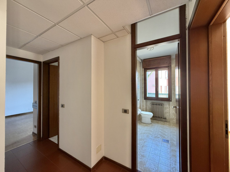 Ciao da Arcobaleno Immobiliare, se stai cercando uno spazioso appartamento, allora non farti scap...