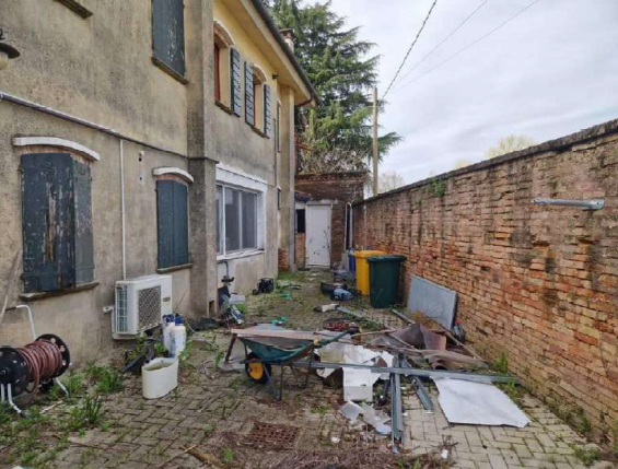 Rif. A.A.32-25

Vendita all'asta - ristorante in data 30 aprile 2026

Descrizione: trattasi della...