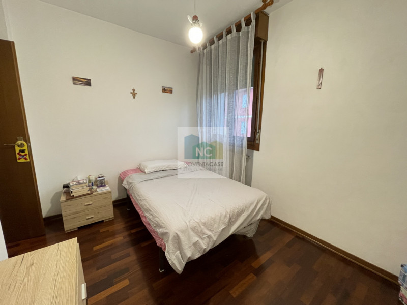 In vendita a Noventa Padovana, nel cuore del centro storico, proponiamo un affascinante appartame...