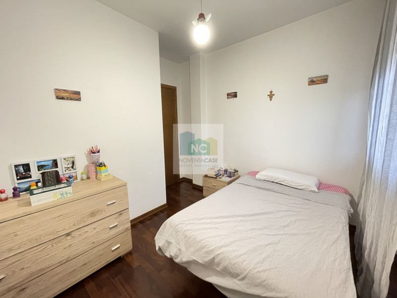 In vendita a Noventa Padovana, nel cuore del centro storico, proponiamo un affascinante appartame...