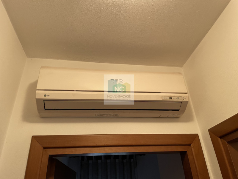 In vendita a Noventa Padovana, nel cuore del centro storico, proponiamo un affascinante appartame...