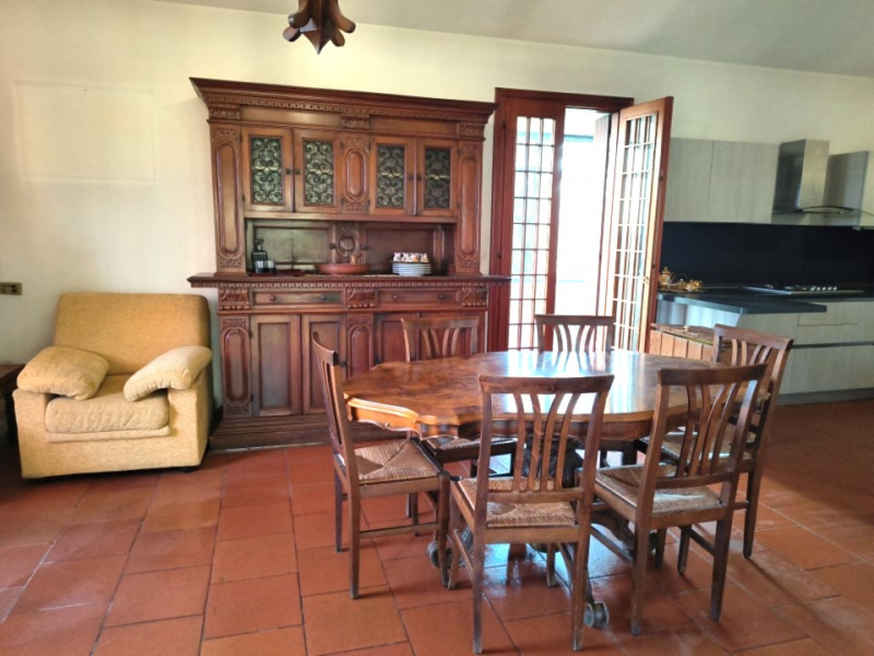 Cerchi la soluzione definitiva per vivere vicino ai tuoi cari, ma ognuno con la propria totale in...