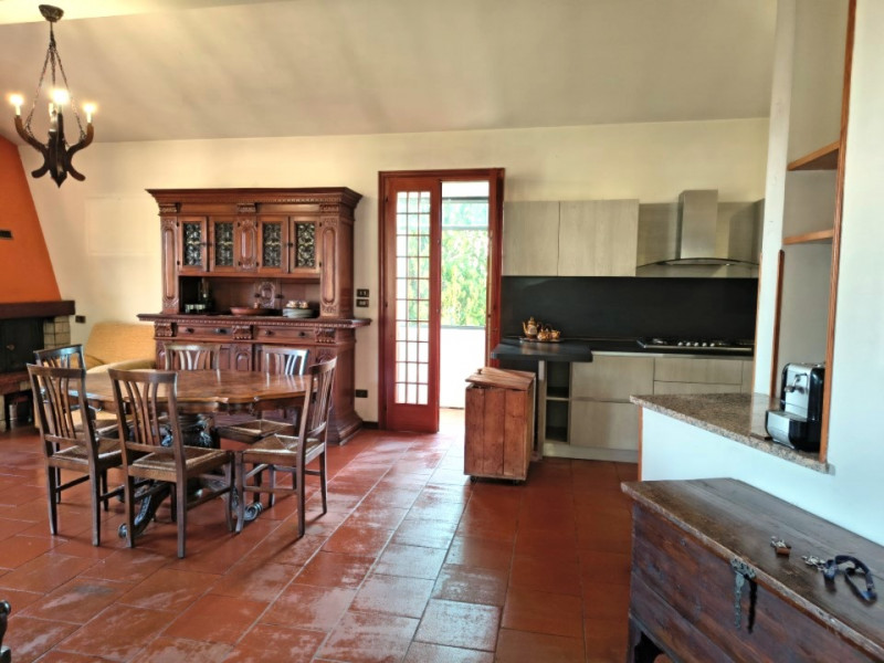 Cerchi la soluzione definitiva per vivere vicino ai tuoi cari, ma ognuno con la propria totale in...