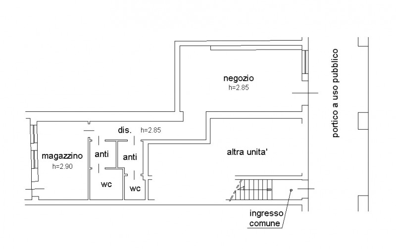 COMPOSIZIONE:
Proponiamo in affitto interessante locale commerciale situato nel centro storico di...