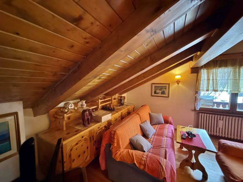 STUPENDA OPPORTUNITA': VILLA DI MONTAGNA COMPOSTA DA 3 APPARTAMENTI IN VENDITA A SAN VITO DI CADO...