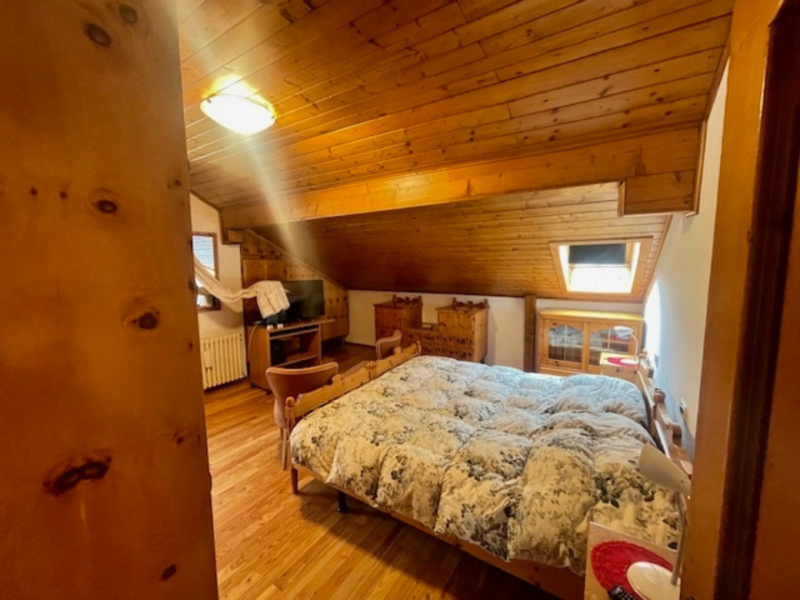 STUPENDA OPPORTUNITA': VILLA DI MONTAGNA COMPOSTA DA 3 APPARTAMENTI IN VENDITA A SAN VITO DI CADO...