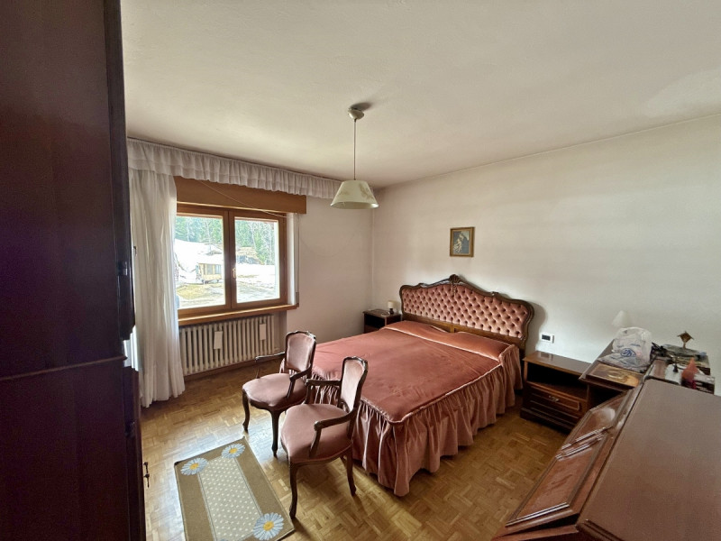 STUPENDA OPPORTUNITA': VILLA DI MONTAGNA COMPOSTA DA 3 APPARTAMENTI IN VENDITA A SAN VITO DI CADO...