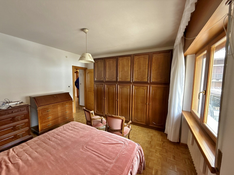 STUPENDA OPPORTUNITA': VILLA DI MONTAGNA COMPOSTA DA 3 APPARTAMENTI IN VENDITA A SAN VITO DI CADO...