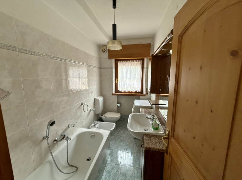 STUPENDA OPPORTUNITA': VILLA DI MONTAGNA COMPOSTA DA 3 APPARTAMENTI IN VENDITA A SAN VITO DI CADO...