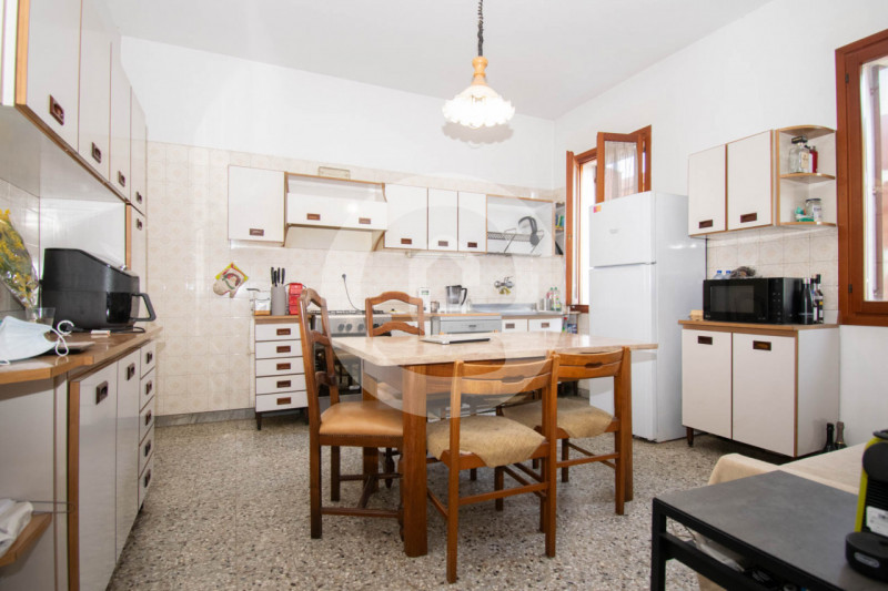 Nel cuore di Santa Giustina in Colle, proponiamo in vendita una splendida casa singola terratetto...