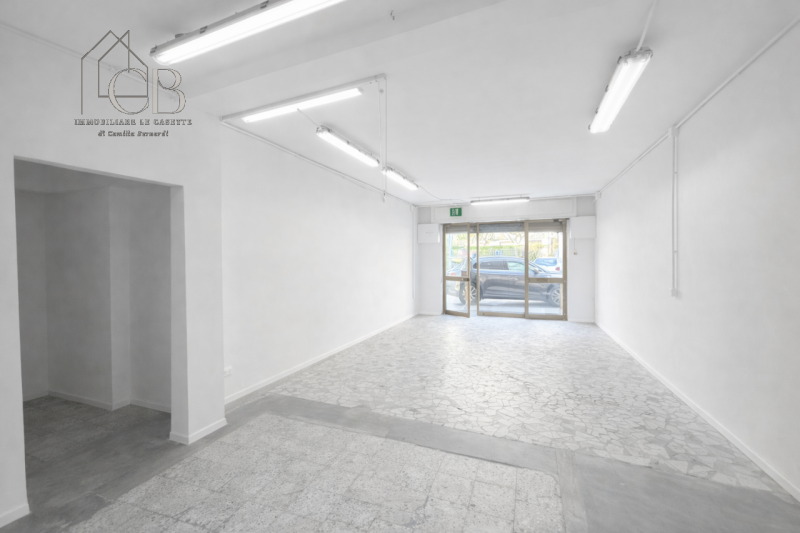 Proponiamo in vendita negozio situato nel quartiere San Osvaldo, in posizione strategica ad alto ...