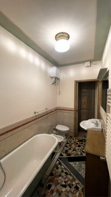 CENTRO STORICO - PADOVA - VIA ALTINATE -

Nel suggestivo Centro Storico di Padova, lungo la rinom...