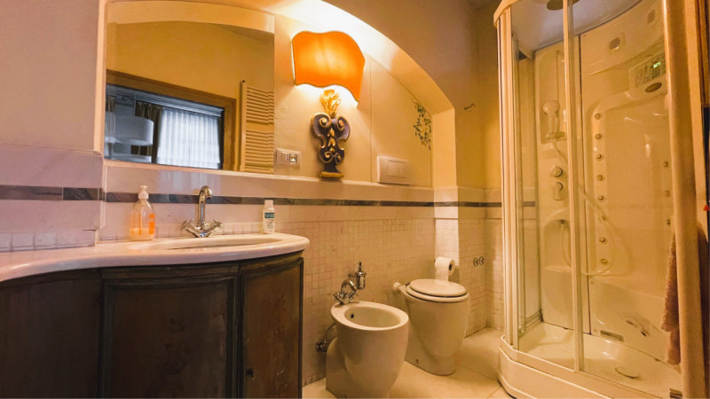 CENTRO STORICO - PADOVA - VIA ALTINATE -

Nel suggestivo Centro Storico di Padova, lungo la rinom...