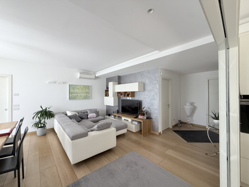 (Per INFO Fabrizio 333 7743912) NOSTRA ESCLUSIVA: A Montebelluna, in frazione di Biadene, in zona...