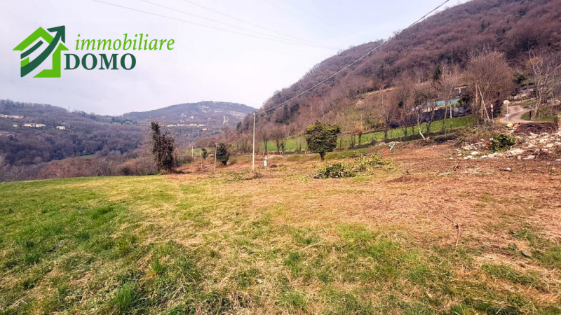 Cornedo Vicentino: terreno edificabile in posizione panoramica a 5 minuti dal centro, con possibi...