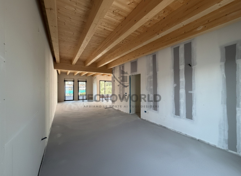 Scopri il tuo nuovo rifugio nel cuore di Isola Vicentina! 

Proponiamo in vendita un Attico esclu...