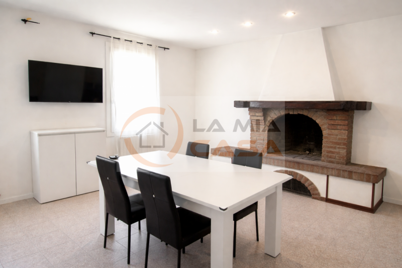 Polverara - proponiamo abitazione a schiera di testa da ristrutturare con ampio giardino privato ...