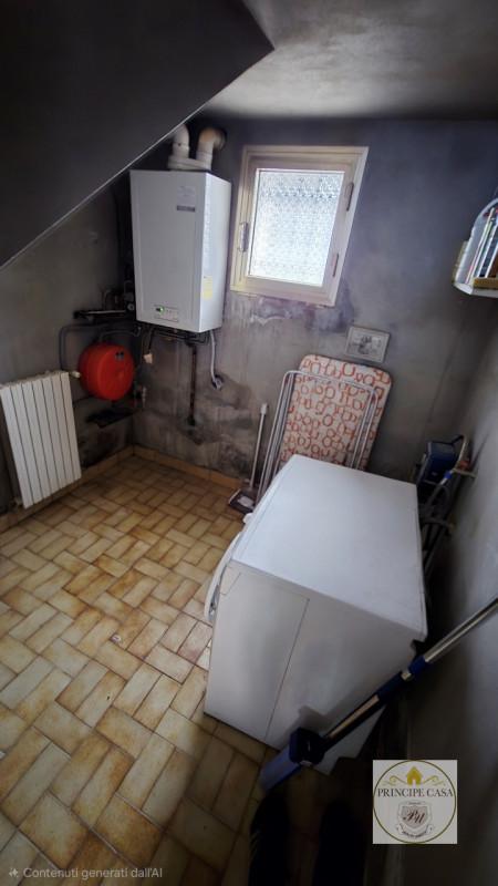 Proponiamo in vendita casa accostata su due livelli, inserita in una tranquilla corte di campagna...