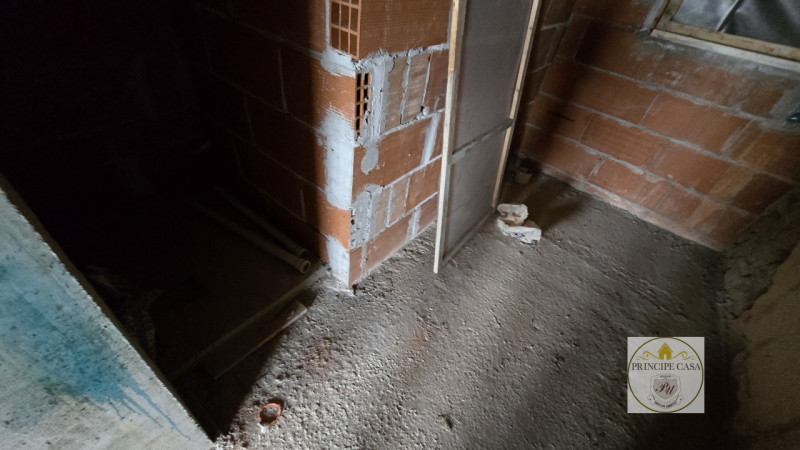 Proponiamo in vendita casa accostata su due livelli, inserita in una tranquilla corte di campagna...