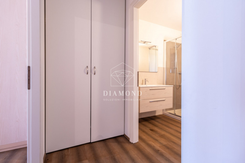 DISPONBIILE DA SUBITO.

Falzè di Trevignano: spazioso mini appartamento al piano primo con ascens...