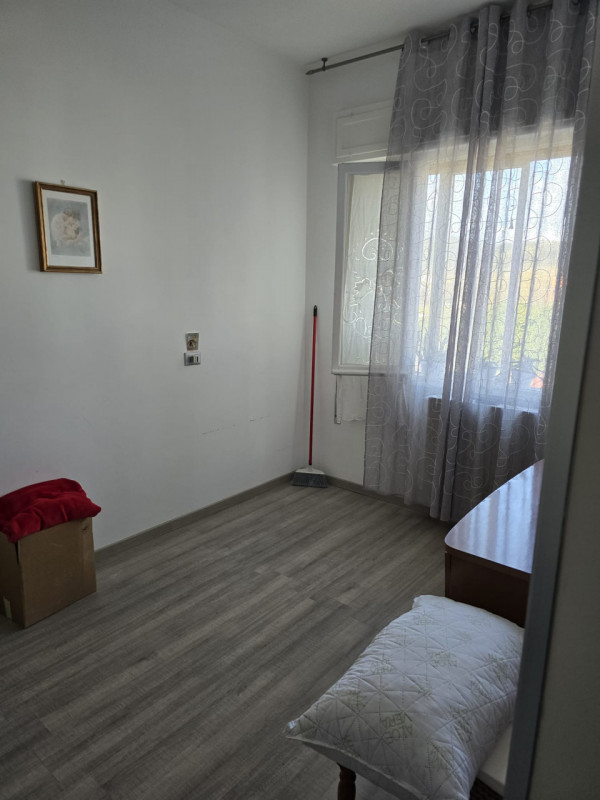 In vendita un affascinante appartamento situato nel centro di Battaglia Terme, una località rinom...