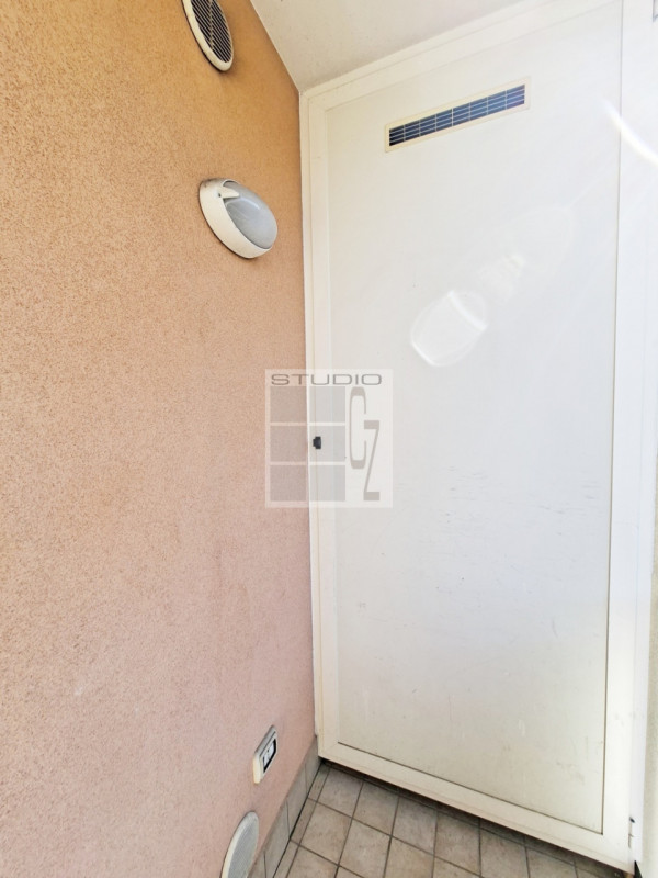 Proponiamo appartamento all'ultimo piano in centro a Loreggia!

Caratterizza l'abitazione la sple...