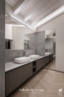 UNICO PIANO 3 CAMERE 2 BAGNI GARAGE DOPPIO GIARDINO PRIVATO AL GREZZO
Scopri questa affascinante ...