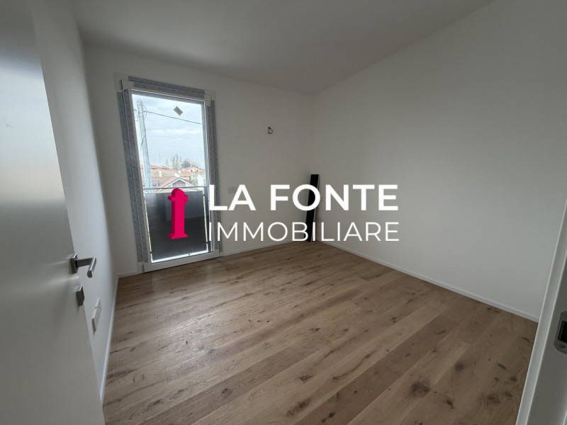 STRA - In una posizione strategica, lontano dal traffico ma al contempo vicino a tutti i principa...