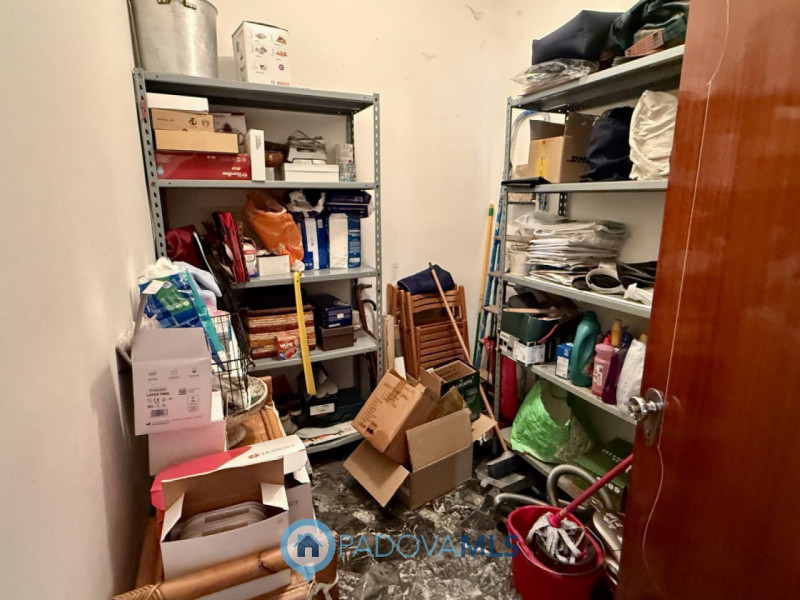 Immobile in esclusiva al Gruppo Padova MLS
QUARTIERE ARCELLA Ti presentiamo un appartamento in ot...