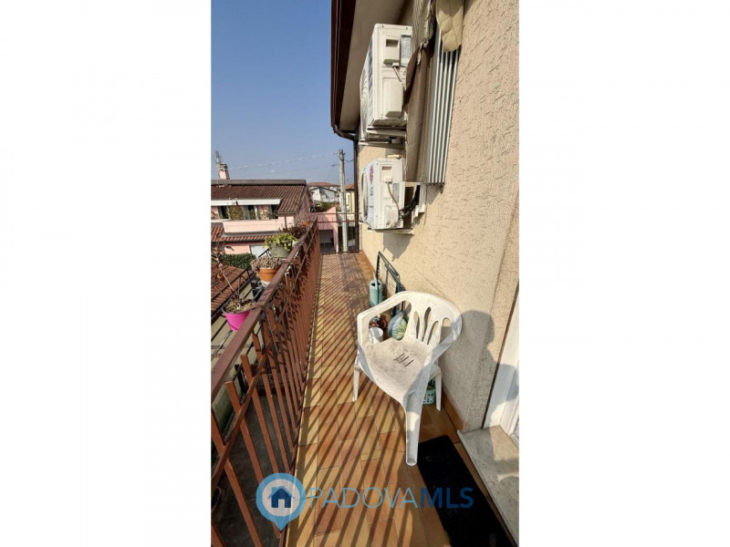 Immobile in esclusiva al Gruppo Padova MLS
QUARTIERE ARCELLA Ti presentiamo un appartamento in ot...
