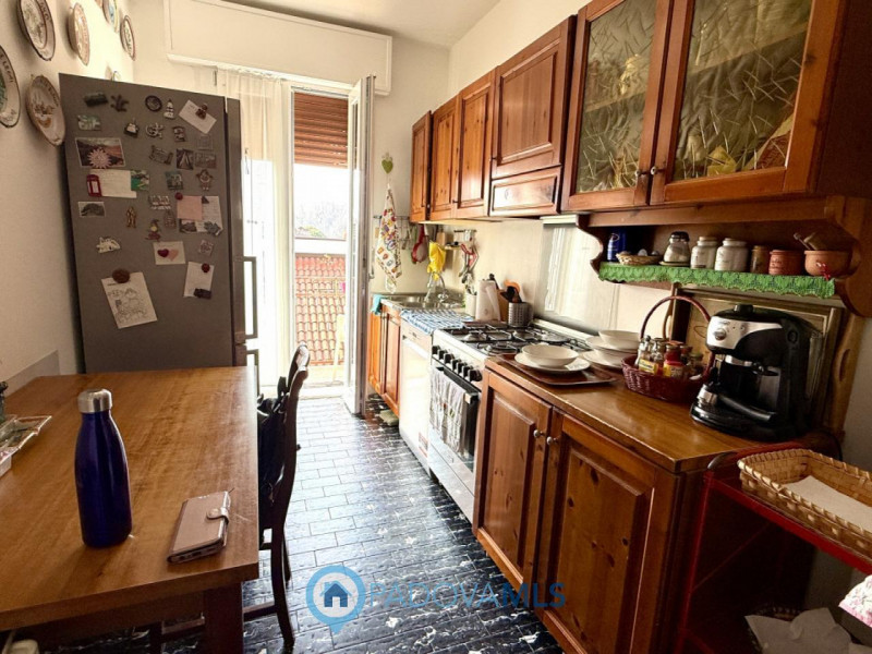 Immobile in esclusiva al Gruppo Padova MLS
QUARTIERE ARCELLA Ti presentiamo un appartamento in ot...