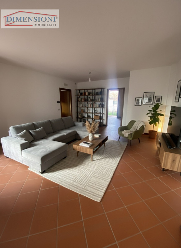 SELVAZZANO DENTRO - San Domenico proponiamo splendida porzione di Bifamiliare. 
In una zona verde...