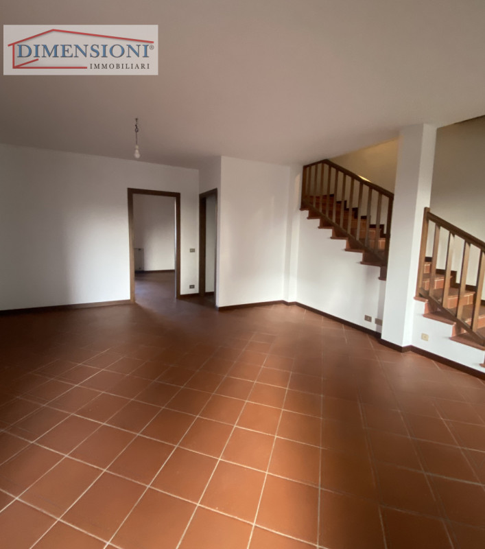 SELVAZZANO DENTRO - San Domenico proponiamo splendida porzione di Bifamiliare. 
In una zona verde...