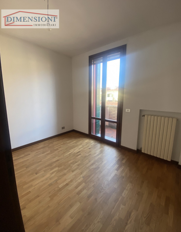 SELVAZZANO DENTRO - San Domenico proponiamo splendida porzione di Bifamiliare. 
In una zona verde...