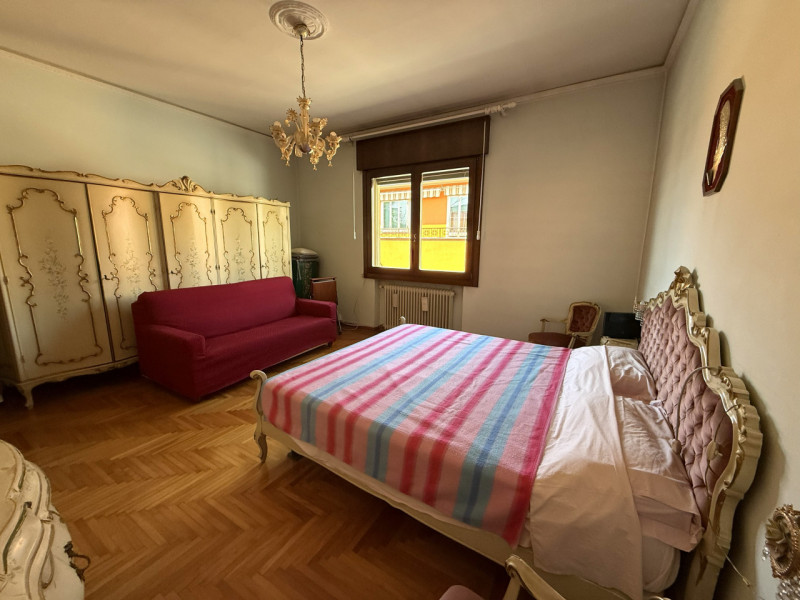 Nel cuore del tranquillo e richiesto quartiere residenziale di Ferri ad Albignasego, proponiamo i...