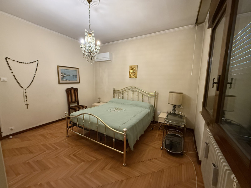 Nel cuore del tranquillo e richiesto quartiere residenziale di Ferri ad Albignasego, proponiamo i...